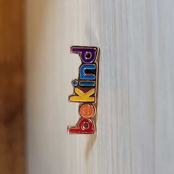 Ear Envy Other - Be Kind Pin, unisex